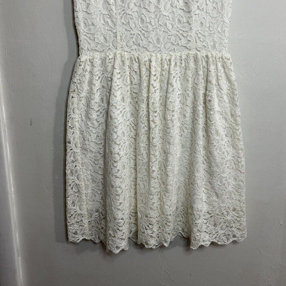 Talula Aritzia Belgravia White Lace Mini Dress Cap Sleeve Back Zipper Size 6 - Picture 3 of 12